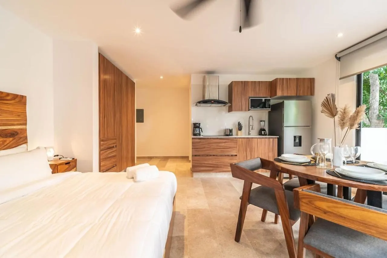 Holiday home King Suite With Balcony Gym Rooftop Pool T5 102 Tulum