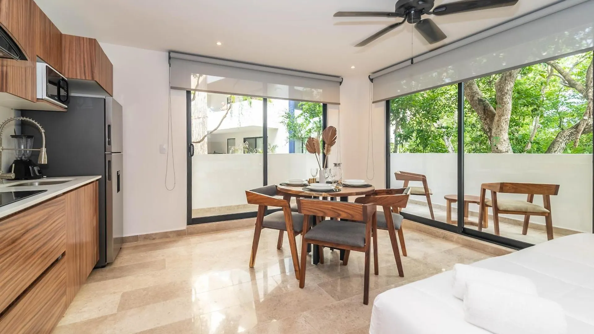 King Suite With Balcony Gym Rooftop Pool T5 102 Tulum 0*,